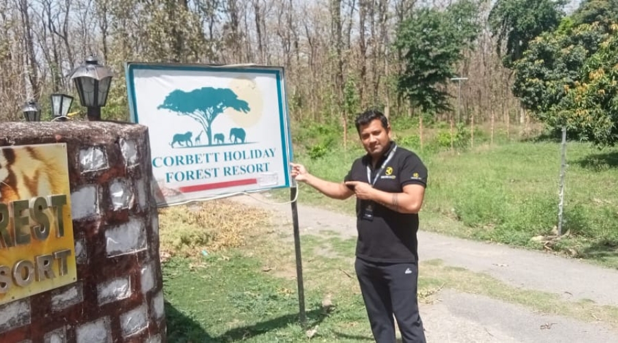 hire driver in delhi